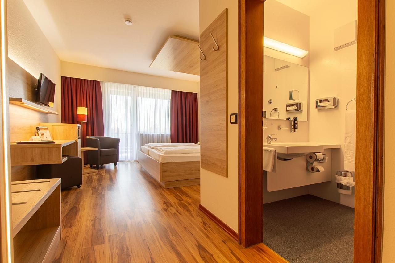 Flair-Hotel Zum Benediktiner شوارزاخ أم ماين المظهر الخارجي الصورة
